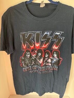 Kiss Black Short Sleeve Tee with Red and White Band Graphic